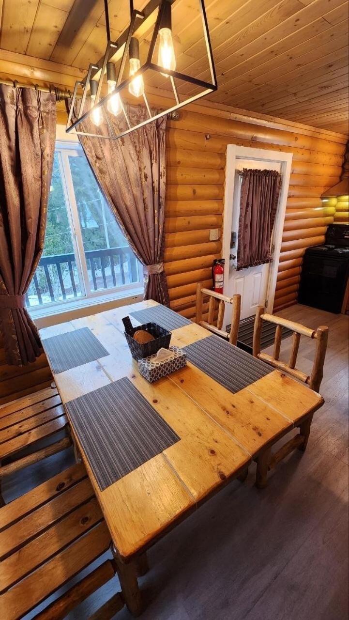 Mt. Revelstoke Alpine Chalets Zewnętrze zdjęcie