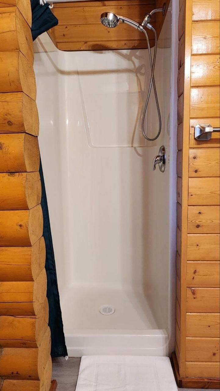 Mt. Revelstoke Alpine Chalets Zewnętrze zdjęcie
