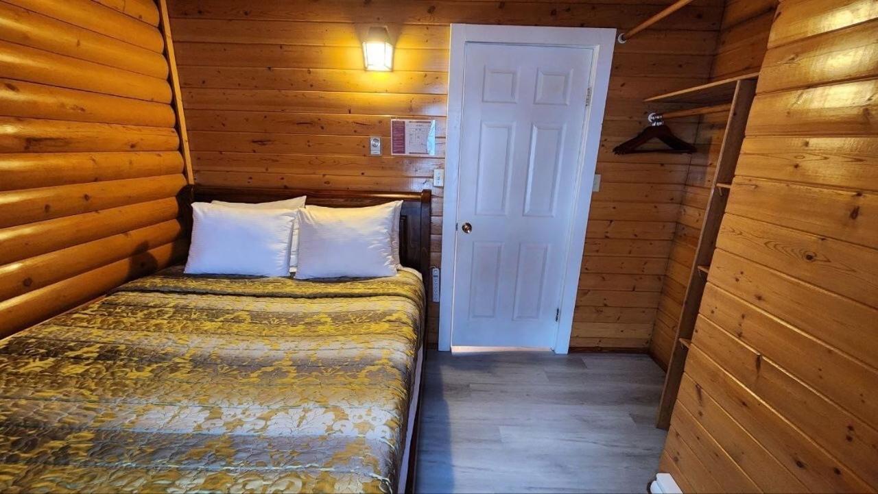 Mt. Revelstoke Alpine Chalets Zewnętrze zdjęcie